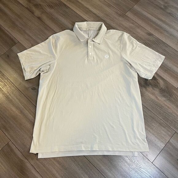 Lululemon‎ Cream Athletic Workout Shirt Polo Men Medium Bin A-100 - Picture 1 of 3